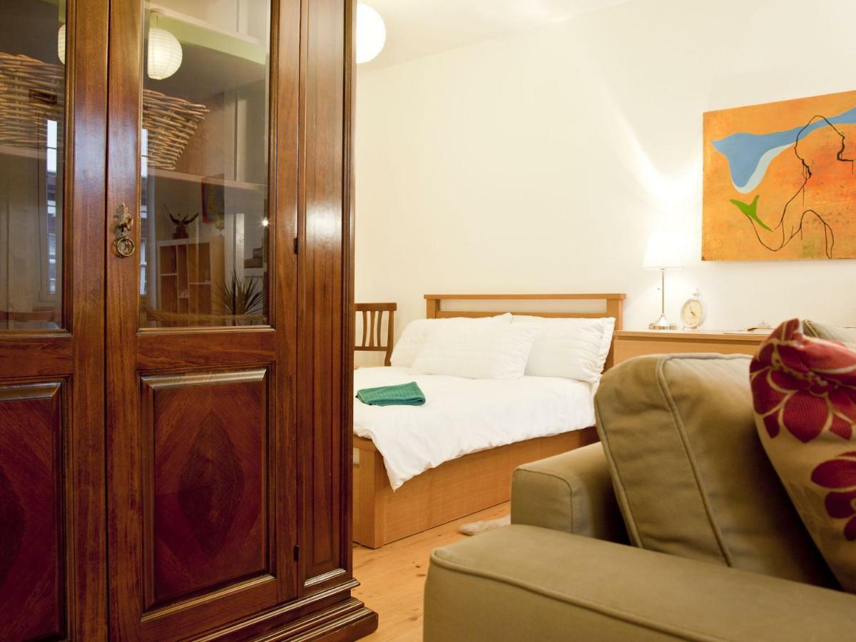 Studio Flat Without Kitchen At Kentish Town Лондон Экстерьер фото